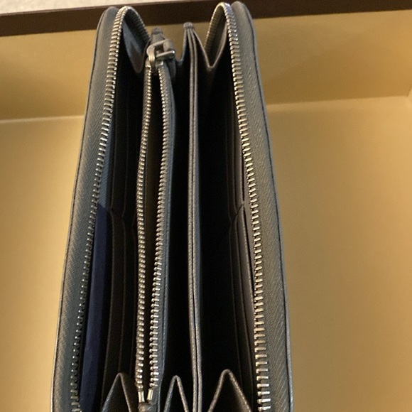 Prada Gray Long Wallet - comes with COA card - Picture 8 of 11